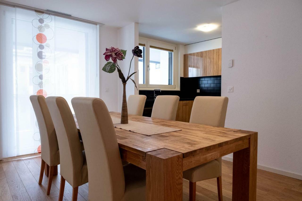 Family Apartment Near The Train Station Vevey Buitenkant foto